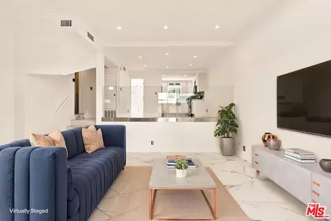 13632 Valerio St #4, Van Nuys, CA 91405
