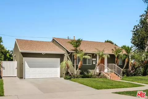 17623 Bromley St, Encino, CA 91316