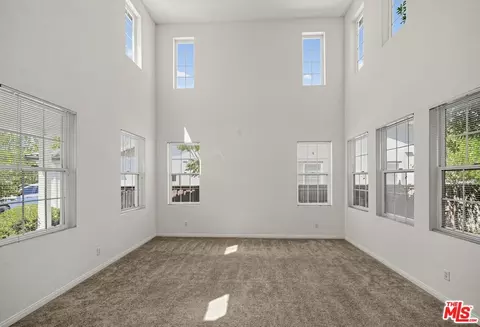 Living - 36308 Eagle Ln, Beaumont, CA 92223 photo 2 of 4