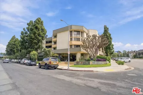 750 S Spaulding Ave #107, Los Angeles, CA 90036