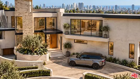 821 Glenmere Way, Los Angeles, CA 90049