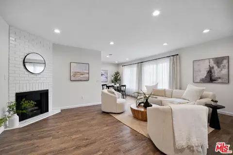 21811 Saticoy St #23, Canoga Park, CA 91304