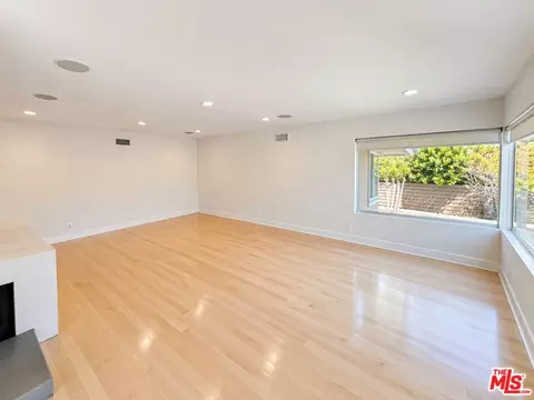 Living - 3500 Wrightwood Dr, Studio City, CA 91604 photo 5 of 5