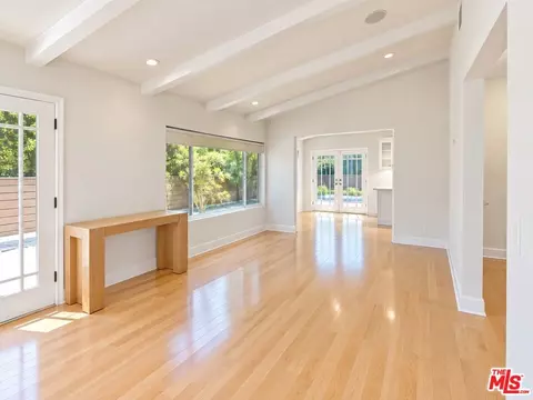 Living - 3500 Wrightwood Dr, Studio City, CA 91604 photo 3 of 5