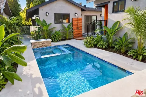 1554 La Baig Ave, Los Angeles, CA 90028