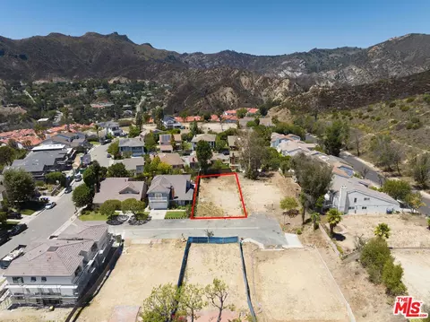 17118 Avenida De La Herradura, Los Angeles, CA 90272