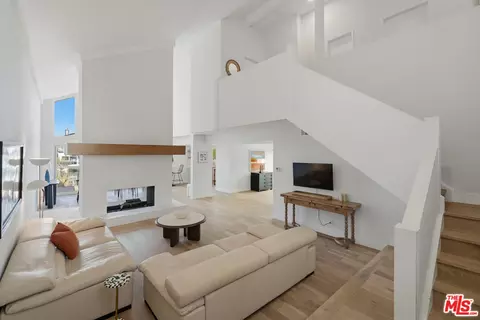 Other - 2025 Victoria Ave, Oxnard, CA 93035 photo 5 of 12