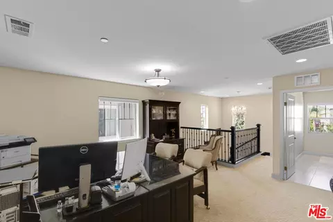 Entry Way - 14058 Burdock Dr, Moorpark, CA 93021 photo 2 of 2