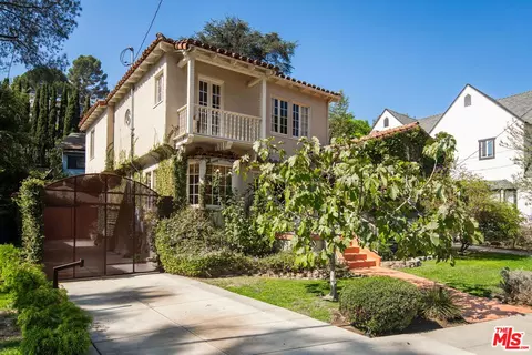 2351 Canyon Dr, Los Angeles, CA 90068