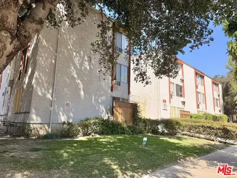 Exterior - 819 Wright Ave, Pasadena, CA 91104 photo 2 of 9