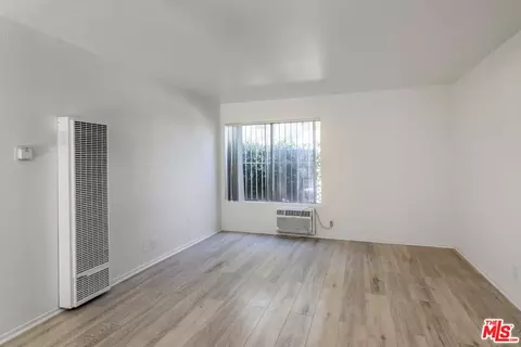 Living - 819 Wright Ave, Pasadena, CA 91104 photo 1 of 3