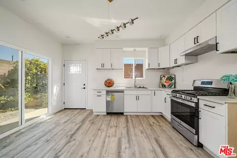 11655 175th St, Artesia, CA 90701