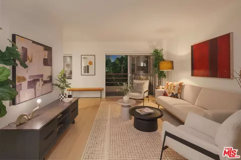 1131 Alta Loma Rd #428, West Hollywood, CA 90069