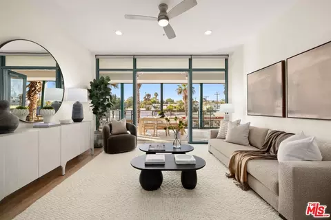 2300 Wilshire Blvd #202, Santa Monica, CA 90403