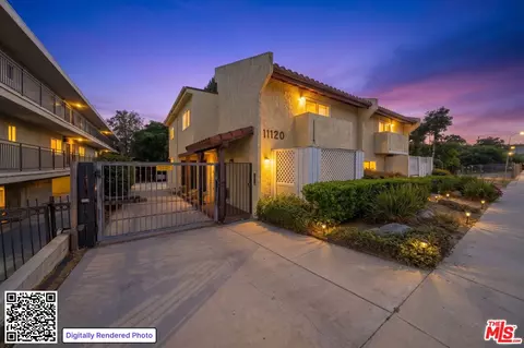 11120 Moorpark St #2, Toluca Lake, CA 91602