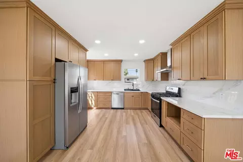 Kitchen - 1301 W Brazil St, Compton, CA 90220 photo 2 of 4
