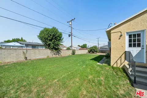 Exterior - 1301 W Brazil St, Compton, CA 90220 photo 3 of 5