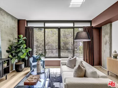 1111 S Grand Ave #412, Los Angeles, CA 90015