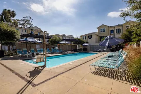 Exterior - 5671 Ekwill St #101, Goleta, CA 93117 photo 5 of 9