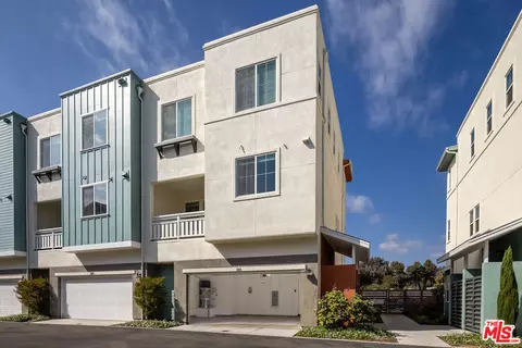 Exterior - 5671 Ekwill St #101, Goleta, CA 93117 photo 3 of 9