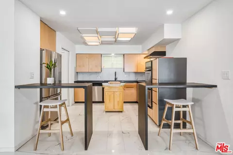 Kitchen - 61194 Prescott Trl, Joshua Tree, CA 92252 photo 1 of 1