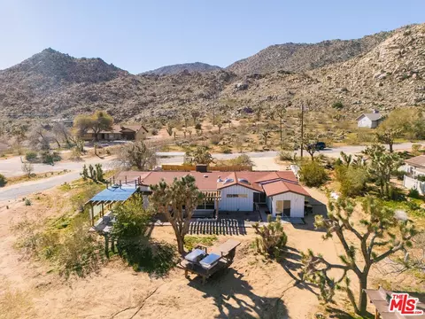 Exterior - 61194 Prescott Trl, Joshua Tree, CA 92252 photo 3 of 3