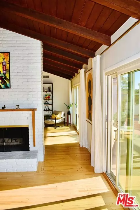 4623 Don Miguel Dr, Los Angeles, CA 90008