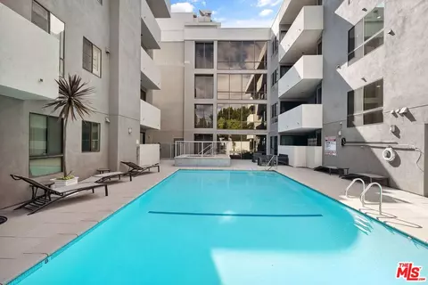 12115 San Vicente Blvd #111, Los Angeles, CA 90049