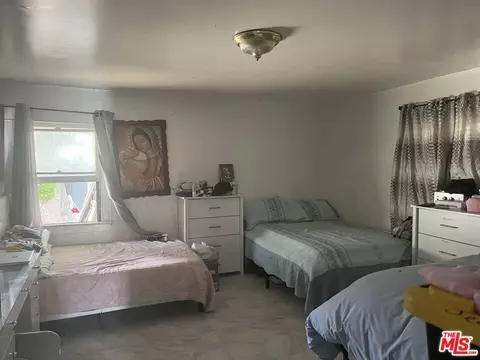Bedroom - 619 W Cherry St, Compton, CA 90222 photo 2 of 2