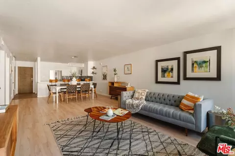 1559 Winona Blvd #F2, Los Angeles, CA 90027