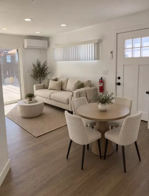 Living - 1011 Coyote Ln, Barstow, CA 92311 photo 2 of 3