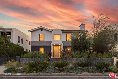 3207 Thatcher Ave, Marina Del Rey, CA 90292