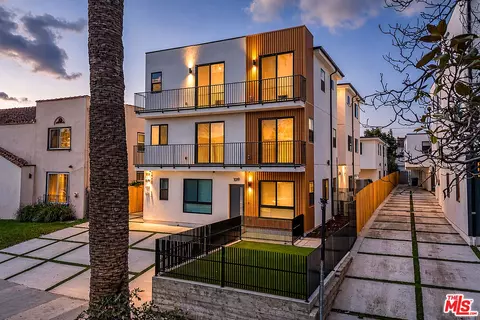 1019 S Citrus Ave, Los Angeles, CA 90019