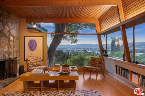 3580 Multiview Dr, Los Angeles, CA 90068