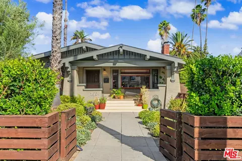 150 S Hobart Blvd, Los Angeles, CA 90004