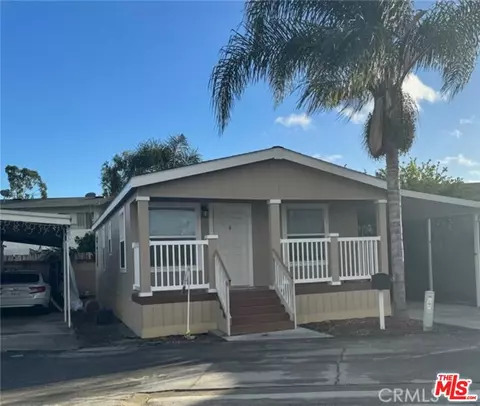 122 E Balboa Ln, Tustin, CA 92780