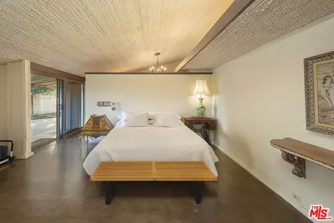 Bedroom - 87 Vientos Rd, Camarillo, CA 93010 photo 1 of 2