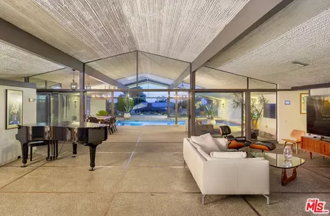 Living - 87 Vientos Rd, Camarillo, CA 93010 photo 1 of 4