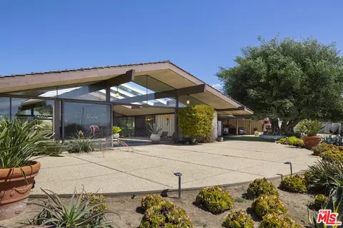 Exterior - 87 Vientos Rd, Camarillo, CA 93010 photo 12 of 16