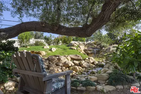 Exterior - 87 Vientos Rd, Camarillo, CA 93010 photo 10 of 16