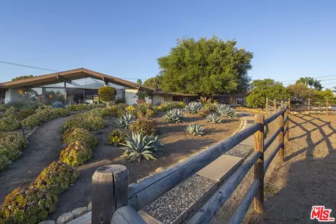 Exterior - 87 Vientos Rd, Camarillo, CA 93010 photo 8 of 16