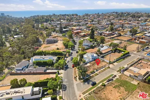 875 Chautauqua Blvd, Pacific Palisades, CA 90272