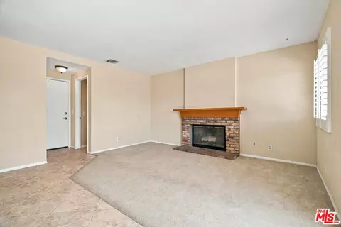 Living - 22064 Jodi Pl, Santa Clarita, CA 91350 photo 8 of 8