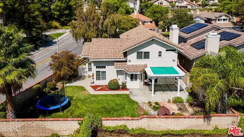 View/Area - 22064 Jodi Pl, Santa Clarita, CA 91350 photo 1 of 13