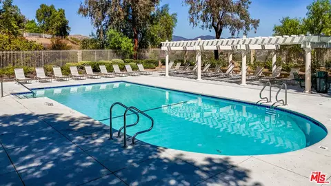 Exterior - 22064 Jodi Pl, Santa Clarita, CA 91350 photo 9 of 10