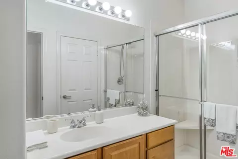 Bath - 43545 Kingston Ct, Indio, CA 92201 photo 1 of 1