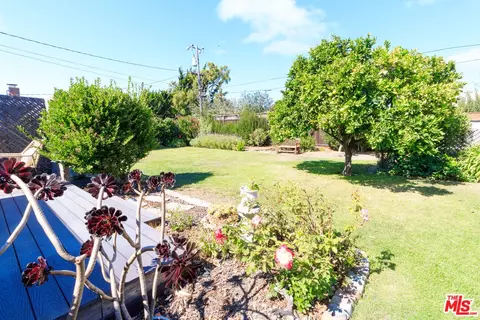 Exterior - 16 Del Rey Cir, Salinas, CA 93901 photo 9 of 24