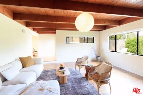 Living - 16 Del Rey Cir, Salinas, CA 93901 photo 7 of 7