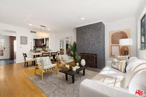 202 San Vicente Blvd #12, Santa Monica, CA 90402