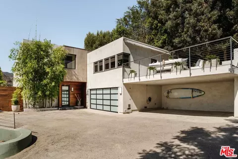1287 Rimmer Ave, Pacific Palisades, CA 90272